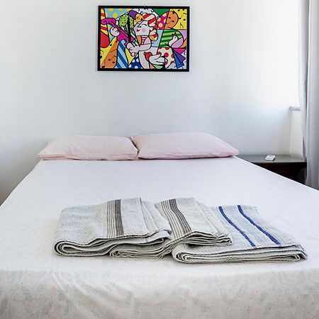 Apartamento Completo Na Praia De Copacabana 02 Quartos Com Vista Lateral Mar Em Andar Alto, Ar, Wifi , Netflix, Pauloangerami Rmvc18 Rio de Janeiro Buitenkant foto