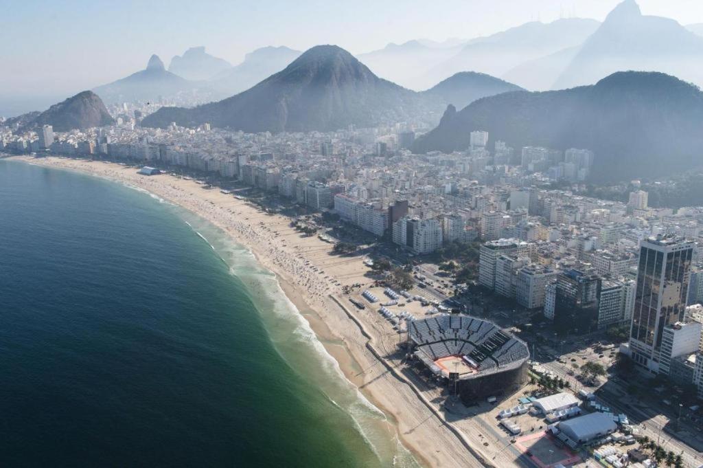 Apartamento Completo Na Praia De Copacabana 02 Quartos Com Vista Lateral Mar Em Andar Alto, Ar, Wifi , Netflix, Pauloangerami Rmvc18 Rio de Janeiro Buitenkant foto