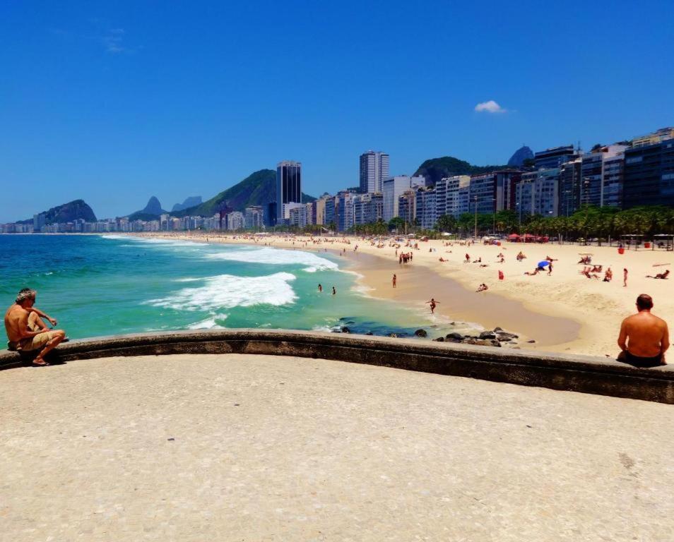 Apartamento Completo Na Praia De Copacabana 02 Quartos Com Vista Lateral Mar Em Andar Alto, Ar, Wifi , Netflix, Pauloangerami Rmvc18 Rio de Janeiro Buitenkant foto