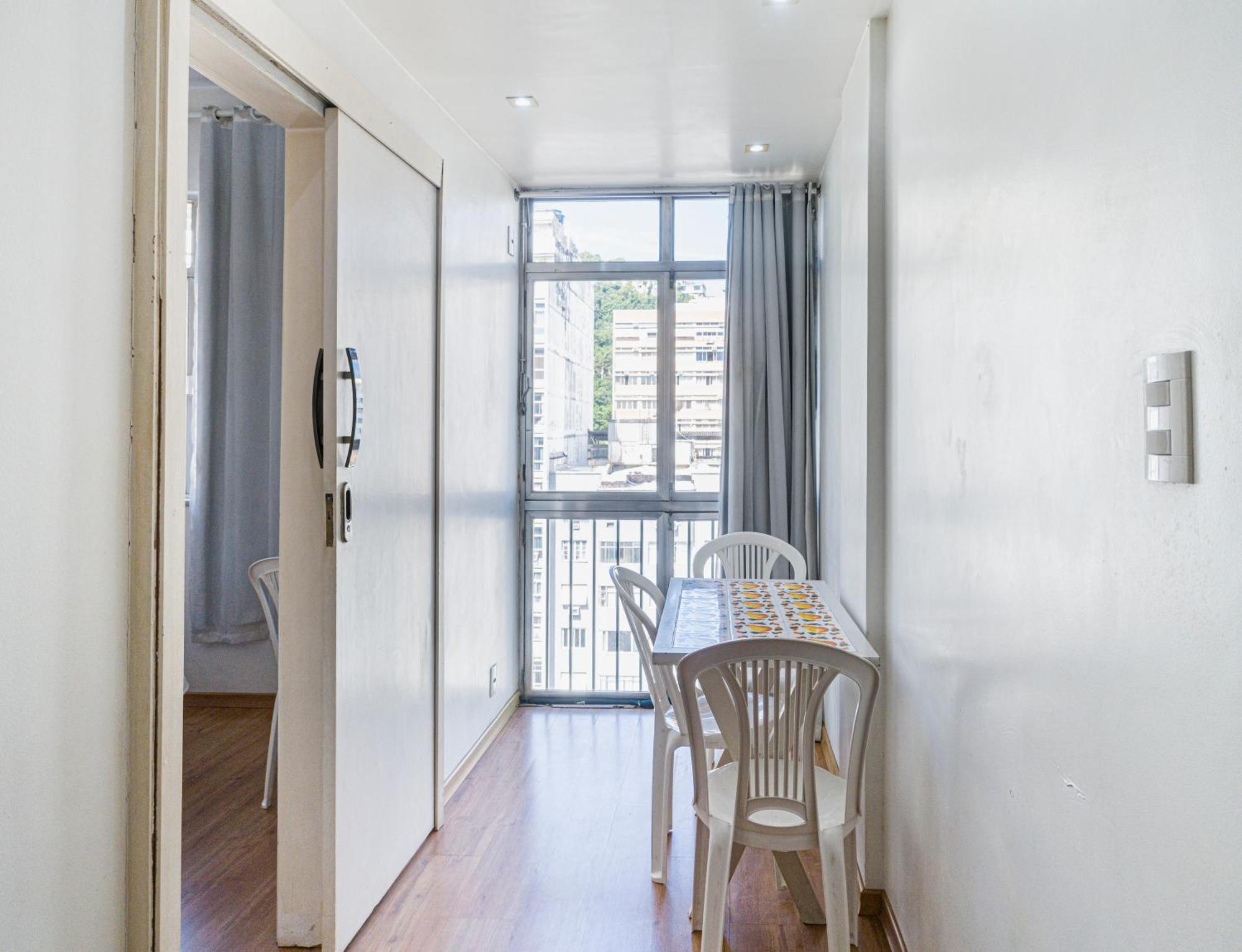 Apartamento Completo Na Praia De Copacabana 02 Quartos Com Vista Lateral Mar Em Andar Alto, Ar, Wifi , Netflix, Pauloangerami Rmvc18 Rio de Janeiro Buitenkant foto